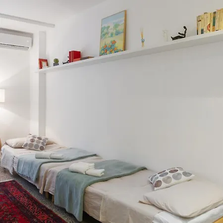 Guesthost - Inner Апартаменты *