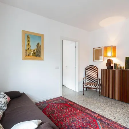 Guesthost - Inner * Лечче