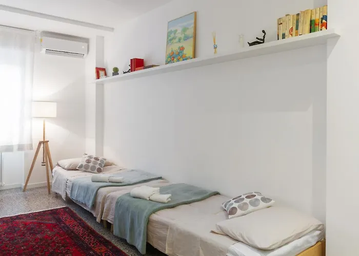 Guesthost - Inner Апартаменты *