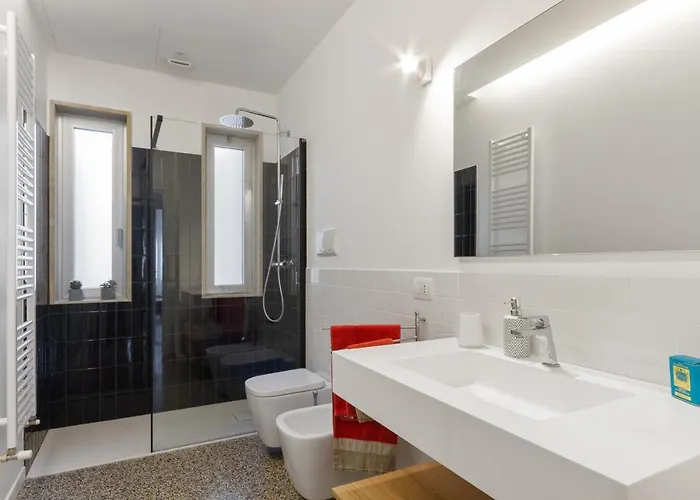 Апартаменты Guesthost - Inner Лечче